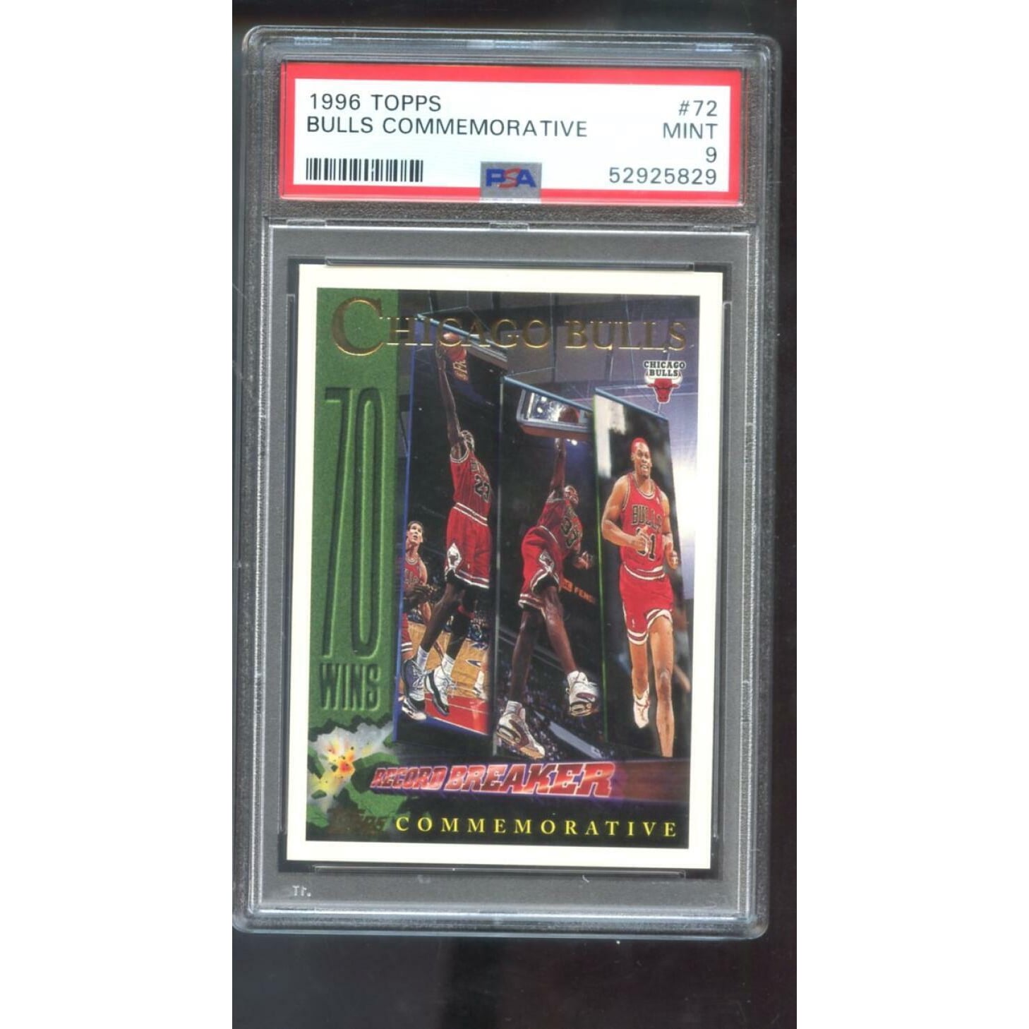 1996-97 Topps #72 Chicago Bulls Commemorative 70 Wins Michael 