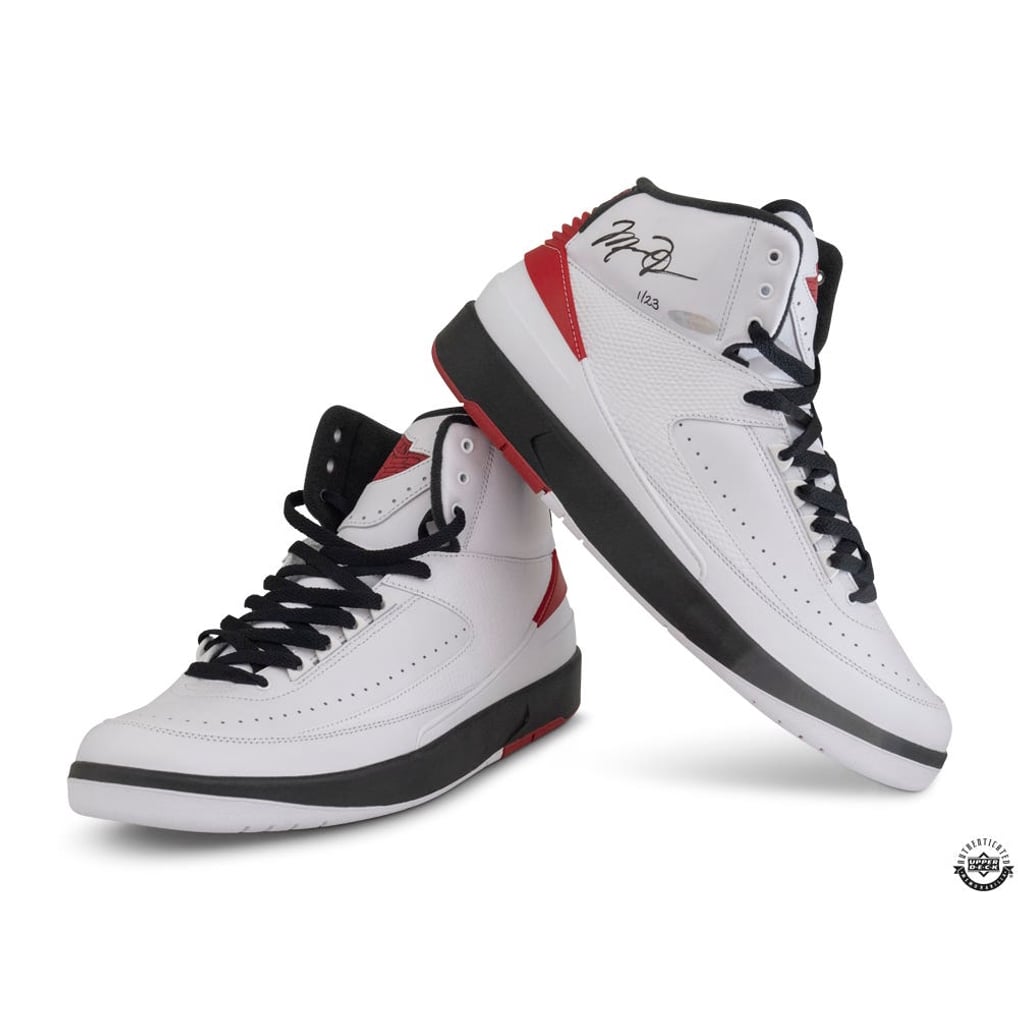 michael-jordan-autographed-  display picture 1