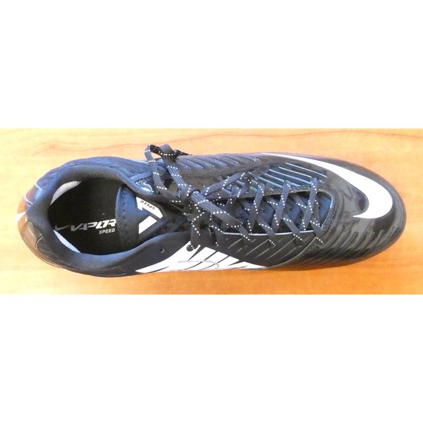 Derek Carr Play Exclusive Football Cleats size 11.5. Derek Carr Leads Saints to Victory in Air Jordan Cleats main image 3