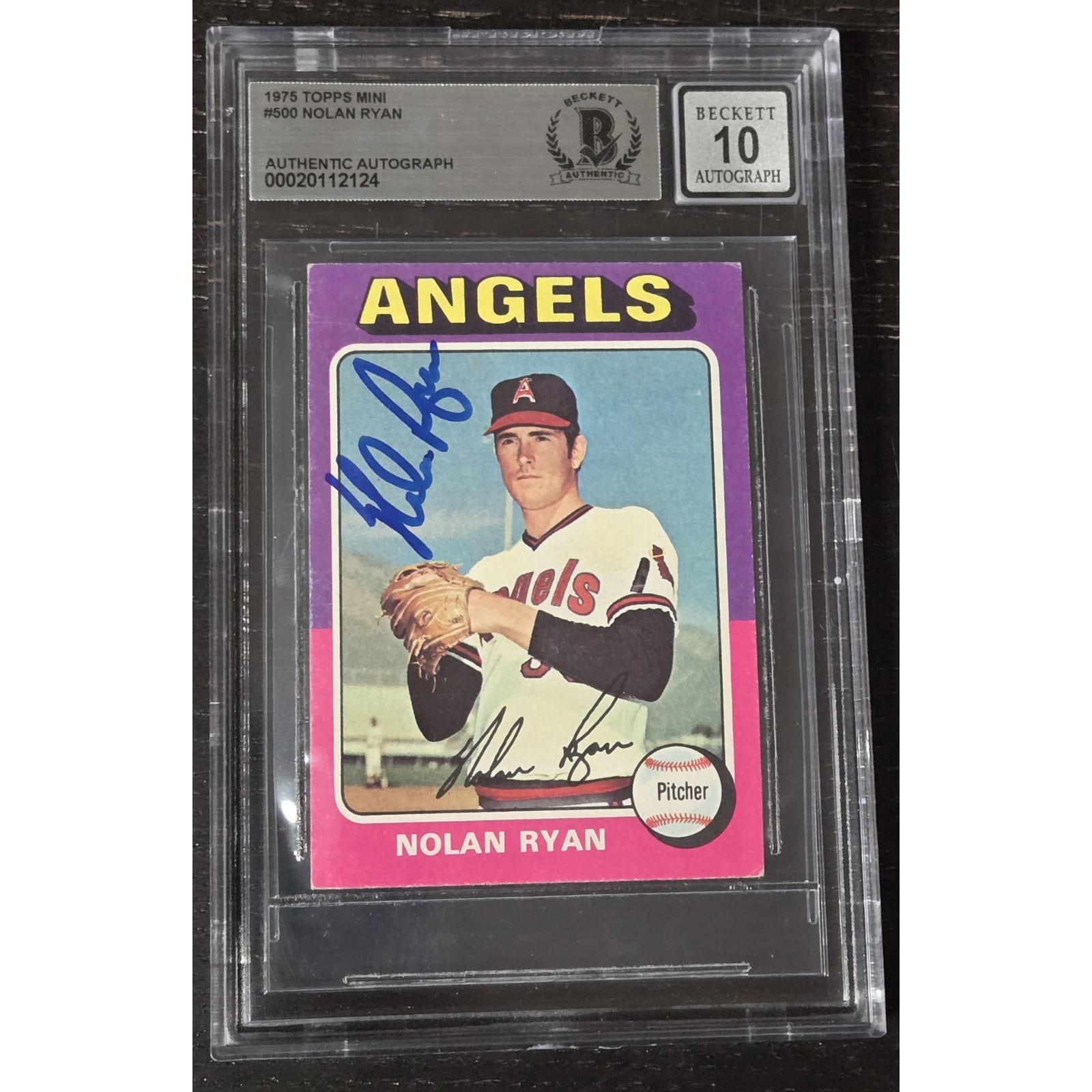 Nolan Ryan Signed 1975 Topps Baseball Card #500 Beckett Auto 10 Angels