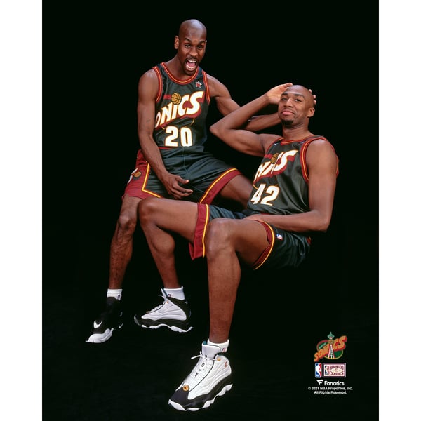 Gary Payton Signed Sports Illustrated 3/5/90 Beckett Sonics Gary Payton Signed Sports Illustrated 3/5/90 Beckett Sonics